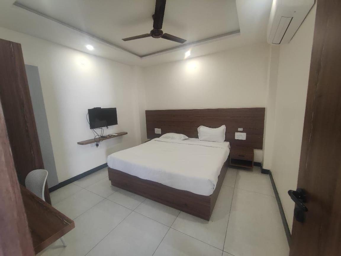 Super Townhouse Shivamogga Formerly Karthik Bhavan Exterior photo